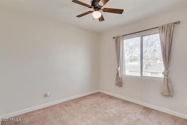 Foto del edificio - 4875 N Granite Reef Rd