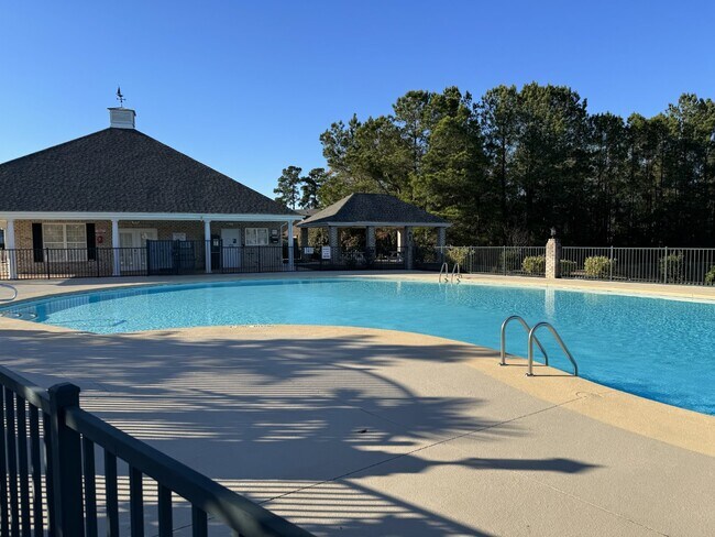 Foto del edificio - 1020 Ringlet Ct