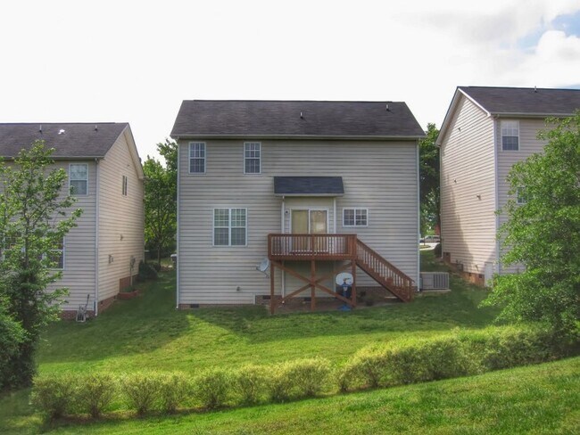 Building Photo - 201 Rapp Ln