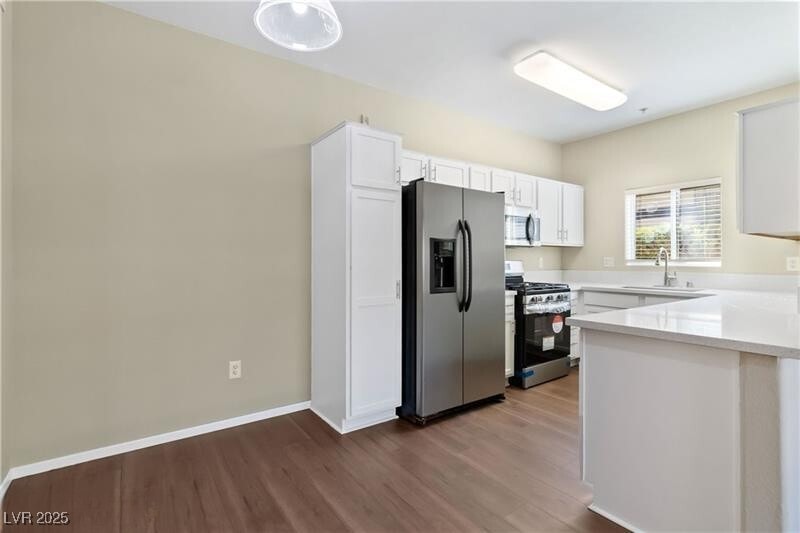 Building Photo - 2291 W Horizon Ridge Pkwy