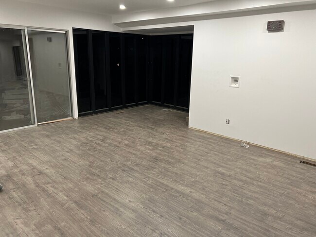 Foto del edificio - 8296 Coolidge St