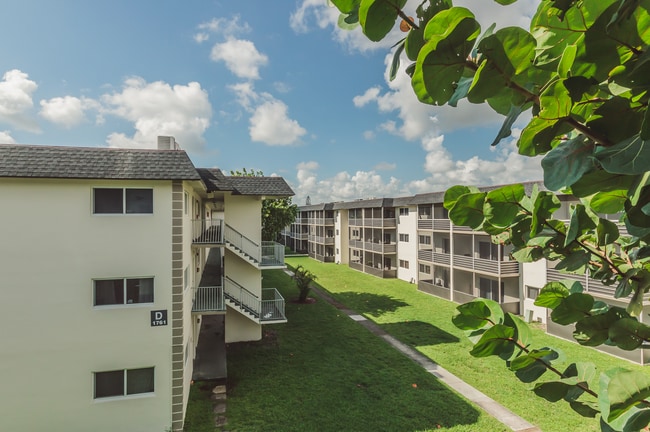 Foto del interior - Spectra Palms