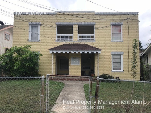 Foto principal - 834 W Russell Pl