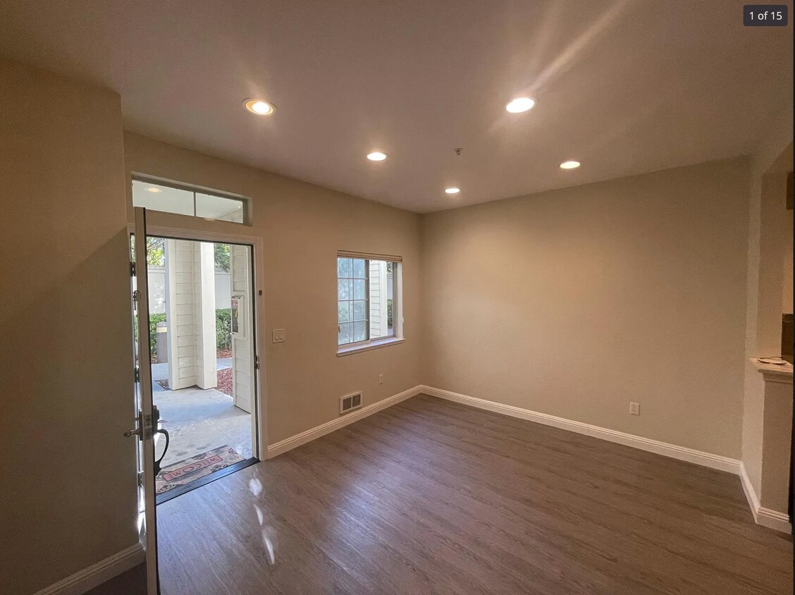 Foto principal - 2602 Hastings Shore Ln