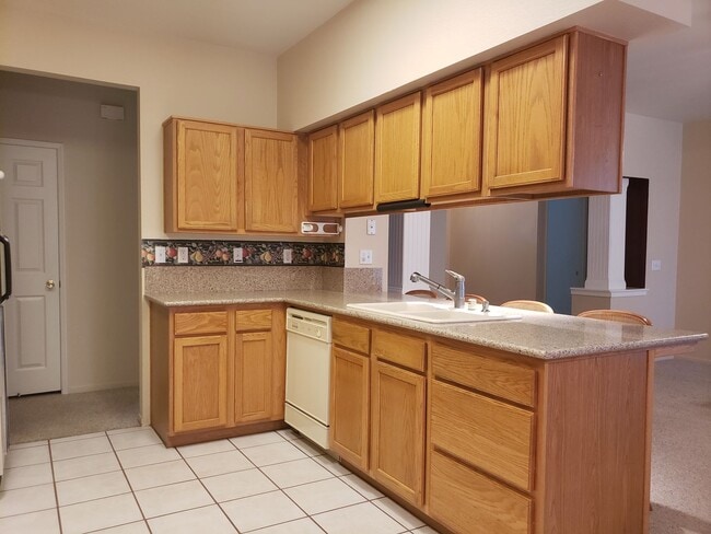 Building Photo - 3 Bedroom 2 Bath available soon