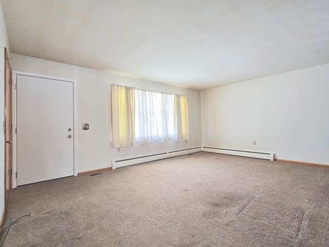 Building Photo - 8409 Lancaster Ave