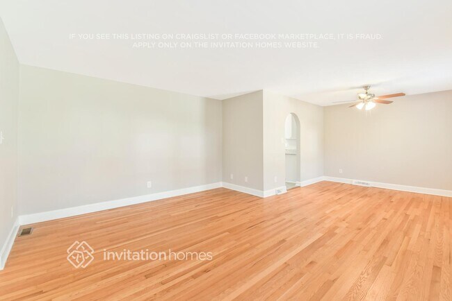 Building Photo - 7410 Marlbrook Dr