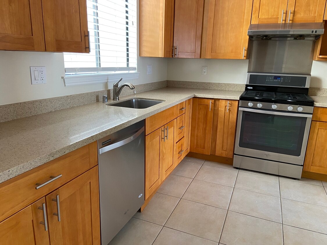 Kitchen - 1258 25th Ave