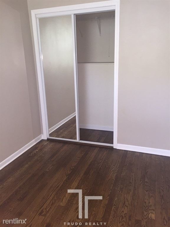 Foto del edificio - 3524 N Marshfield Ave