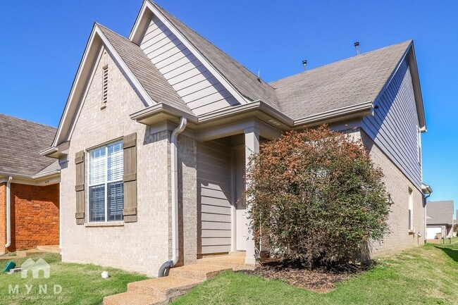 Building Photo - 10182 Sterling Ridge Dr