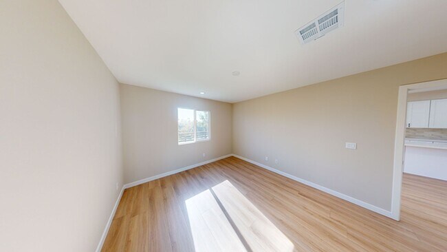 Foto del edificio - 5635 Dorothy Way