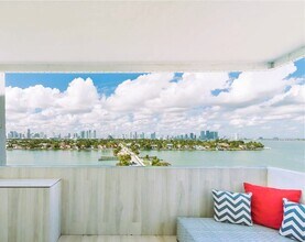 Building Photo - 3 Island Ave