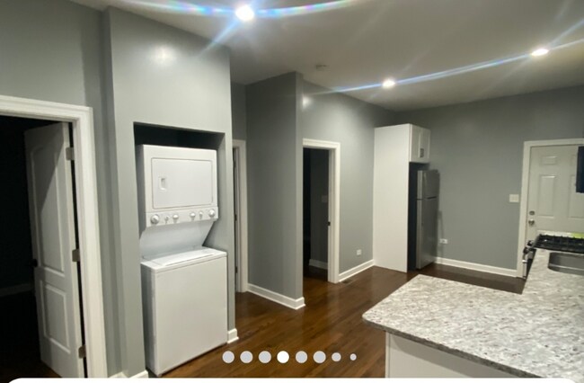 Foto del edificio - 7421 S St Lawrence Ave