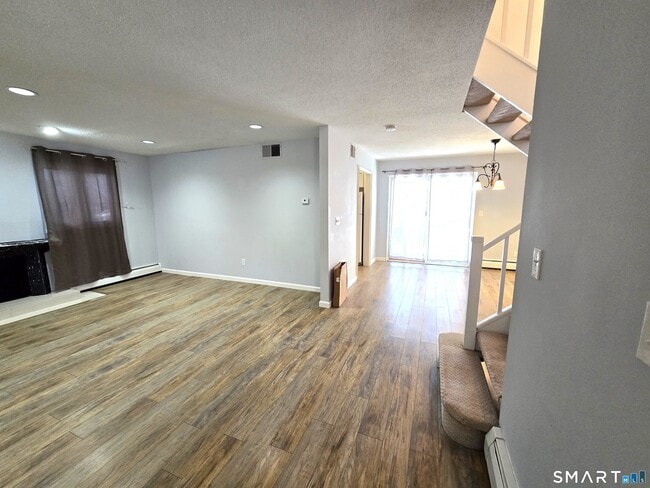 Building Photo - 7 Staunton Ct