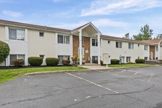 Building Photo - 3546 Lyell Rd