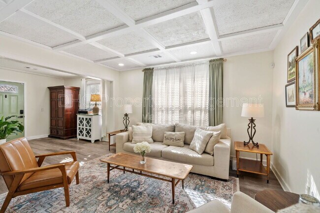 Foto del edificio - 168 Whitefoord Ave NE