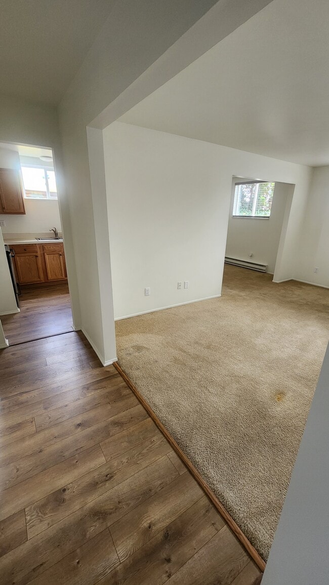 217 Summit Rdg Unit B, White Lake, MI 48386 Apartments in White Lake