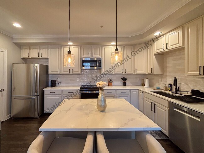 Foto del edificio - 1540 S Church St