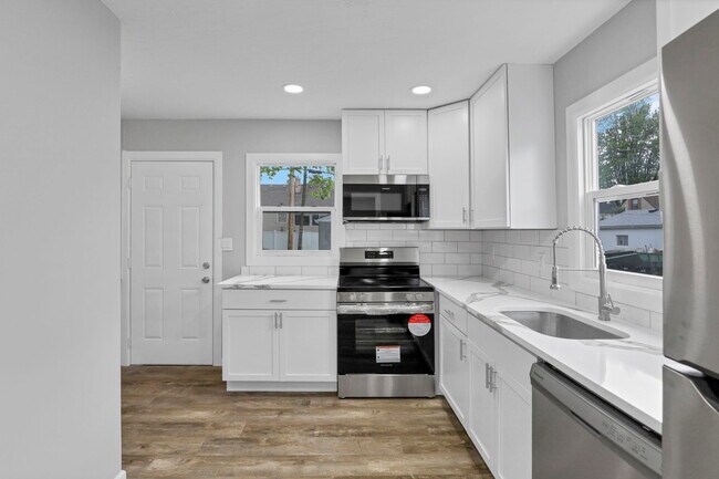 Building Photo - 3366 Karl Rd