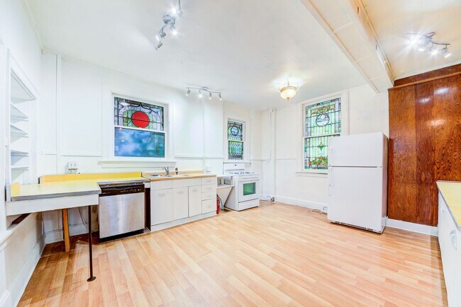 Foto del edificio - 2218 Arlington Ave