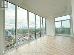 Building Photo - 500 Dupont St