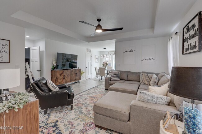 Foto del edificio - 117 W Briarbrook Ln