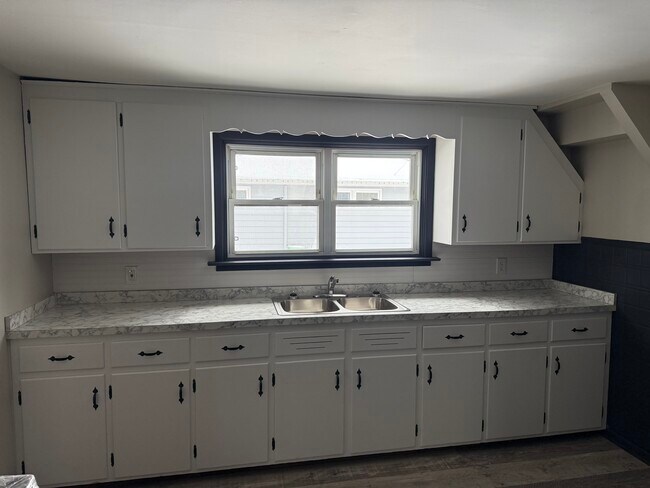 Fotografía del edificio - 139 Rossler Ave