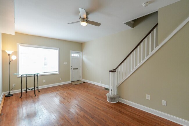 Photo - Cozy 3 Bed in Whitman House