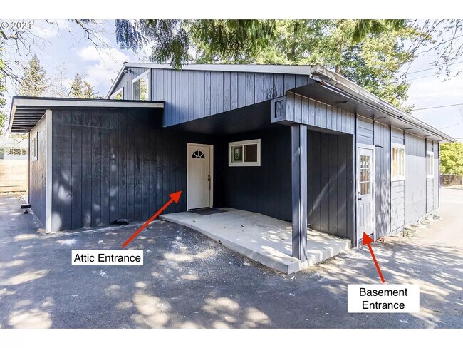 Private Entrance - 321 NE 162nd Ave