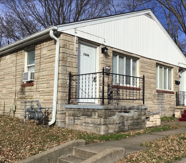 Building Photo - 726 N Noland Rd