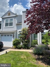 Building Photo - 32 Skyview Way