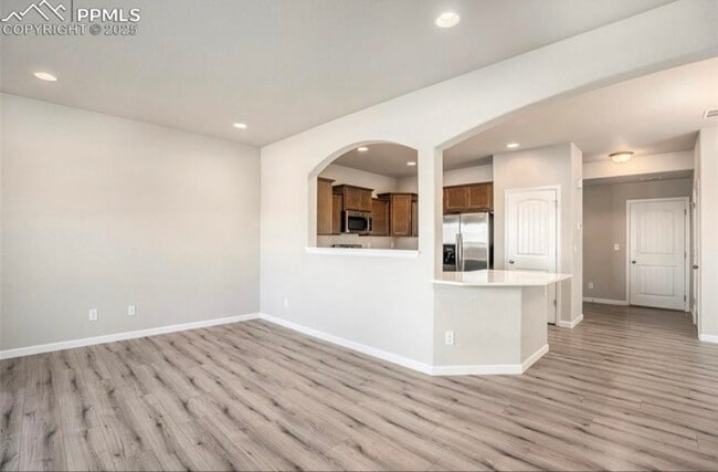 Building Photo - 6351 Old Glory Dr