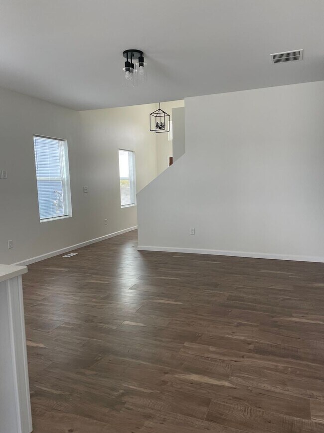 Foto del edificio - 2558/2562 Granite Drive NW
