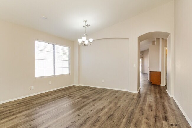 Building Photo - 8234 W Pima St