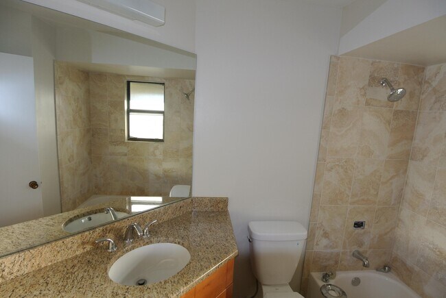 Foto del edificio - 1127 E Seminole 4dAvenue 4d Jupiter Fl 33477