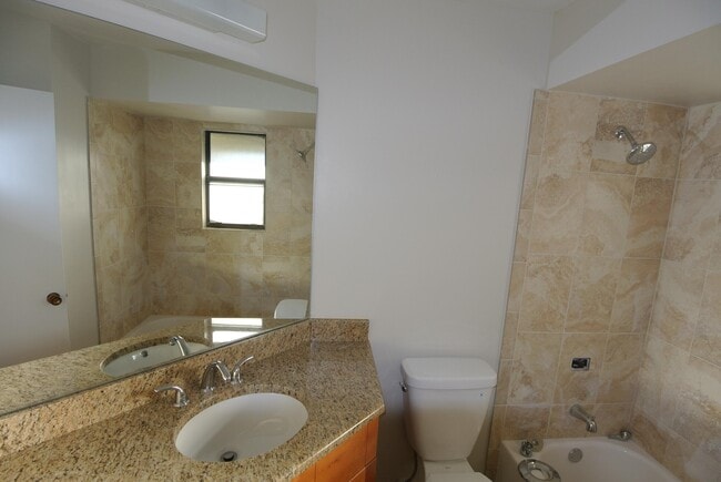 Building Photo - 1127 E Seminole 4dAvenue 4d Jupiter Fl 33477