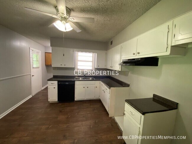 Foto del edificio - 3662 Mozelle St