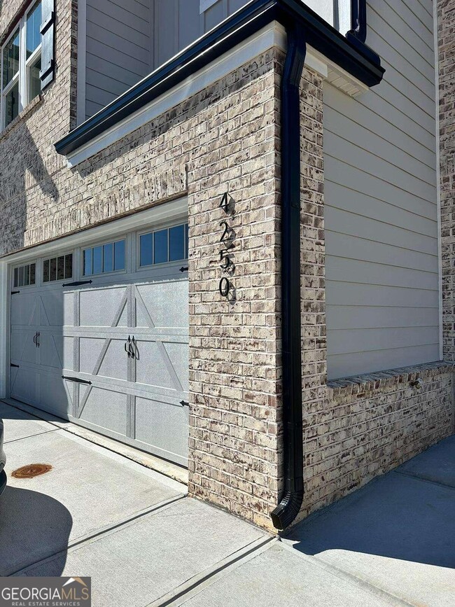 Building Photo - 4250 Tin Hare Ln
