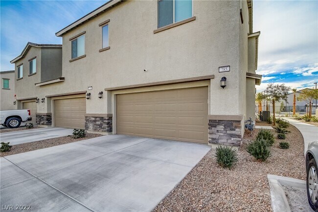 Foto del edificio - 785 Spring Estates Ave