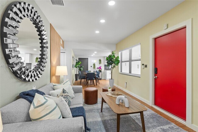 Foto del edificio - 220 NW 134th St