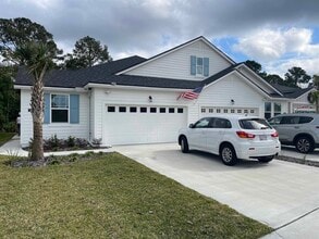 Building Photo - 166 Modesto Dr