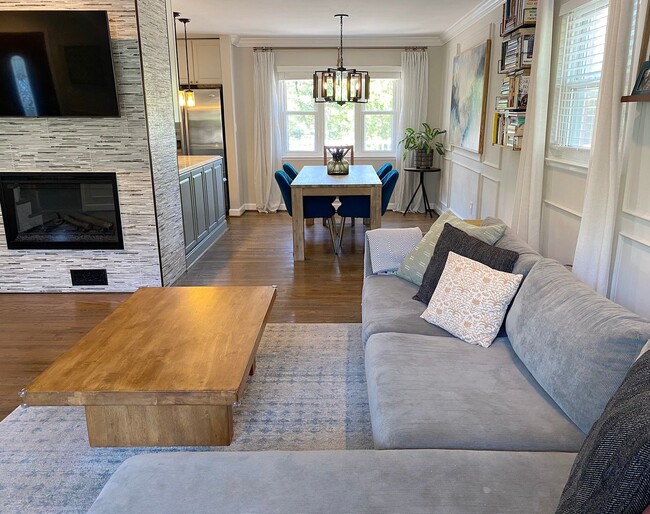 Foto del edificio - Charming 4Bed/2Bath in Pikesville Neighbor...