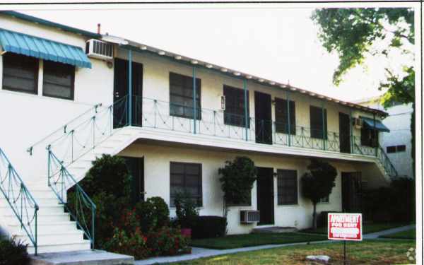 Building Photo - Oxnard Street