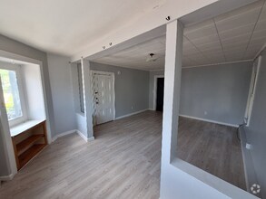 Building Photo - 87 W Pierpont St