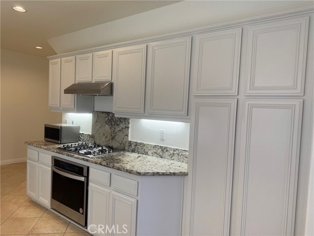 Building Photo - 41 Altezza