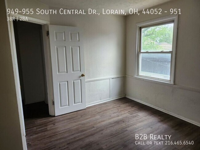 Foto del edificio - 949-955 South Central Dr., Lorain, OH, 440...