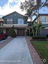 Building Photo - 725 Ventura Dr
