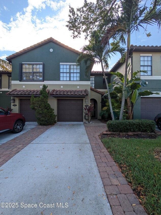 Primary Photo - 725 Ventura Dr