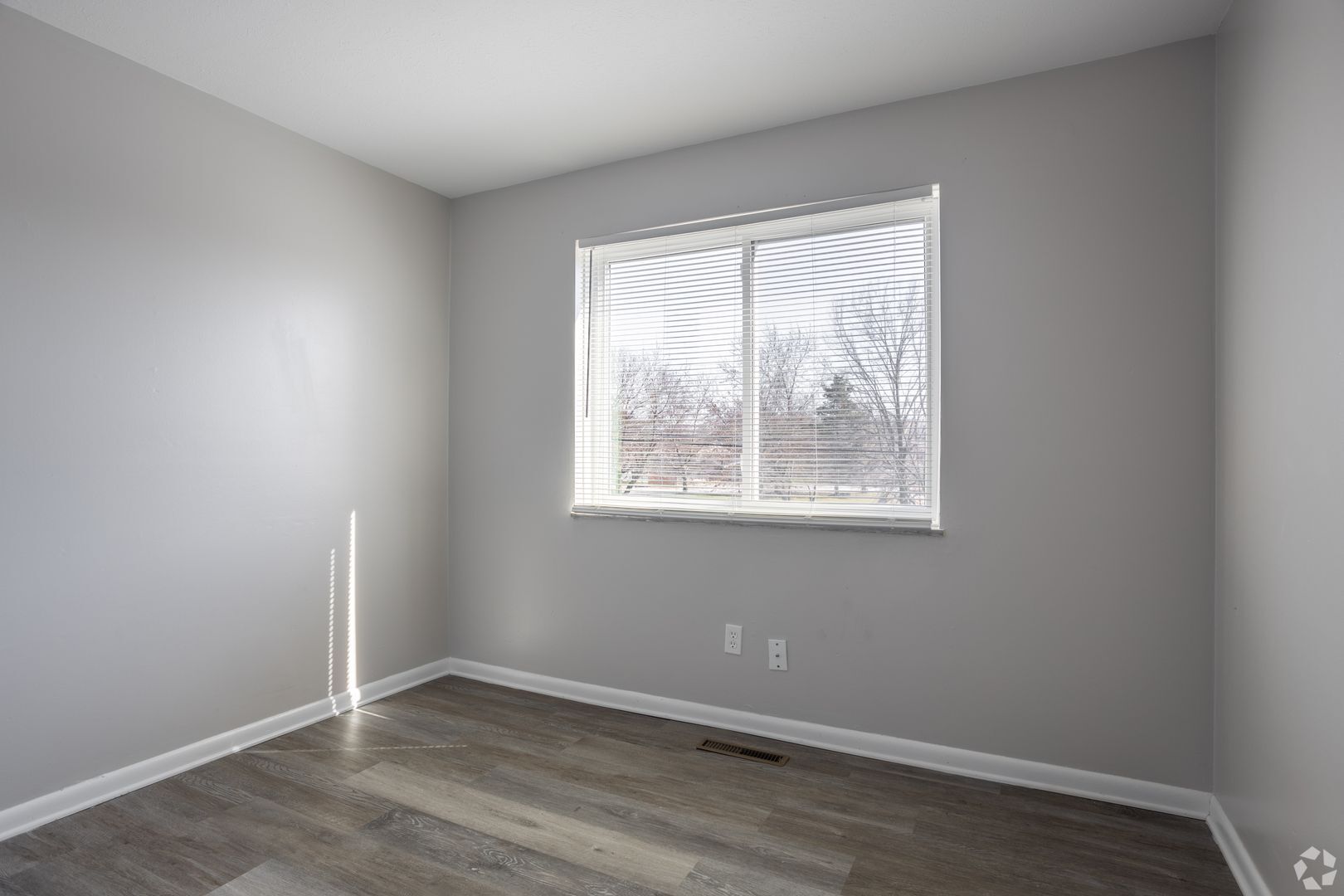 Claridge House Apartments – photo 5