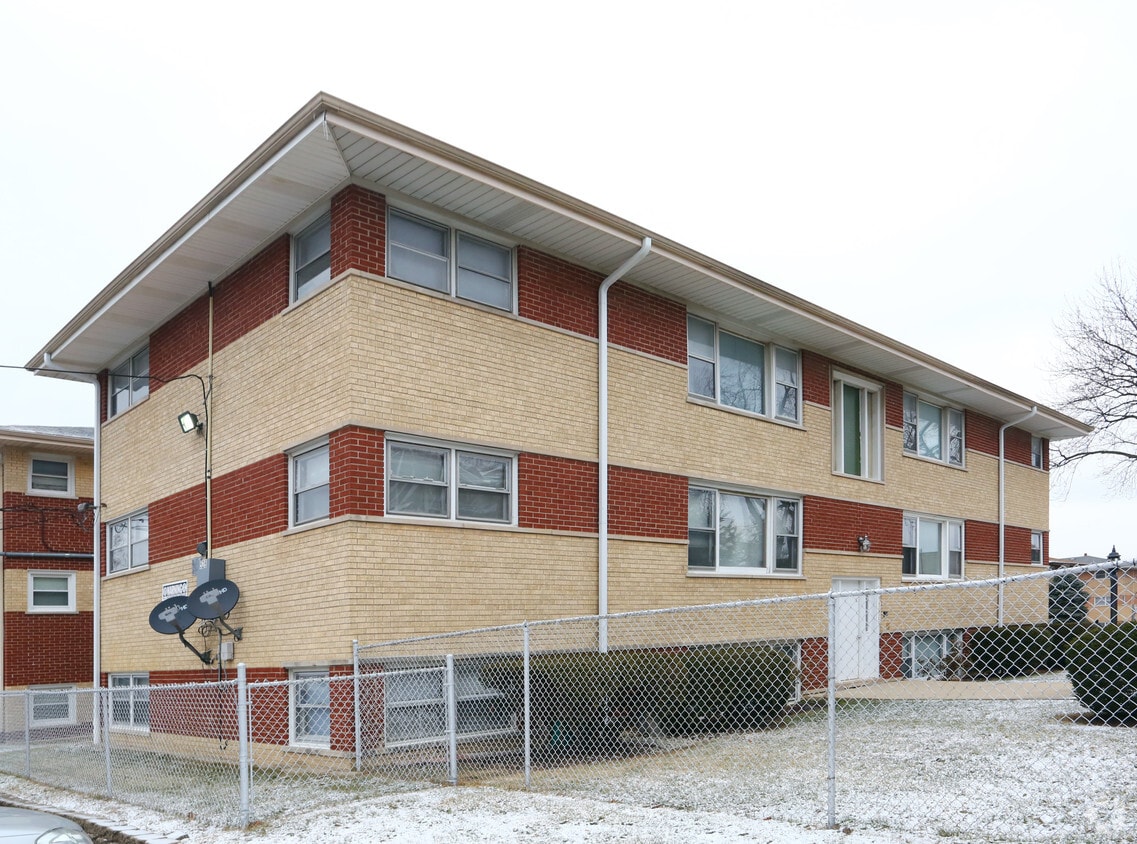 Building Photo - 528 N Lincoln Ave